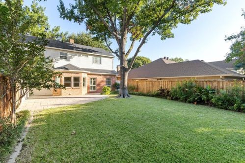 8911 Clayco, Dallas TX 75243-6362 exterior