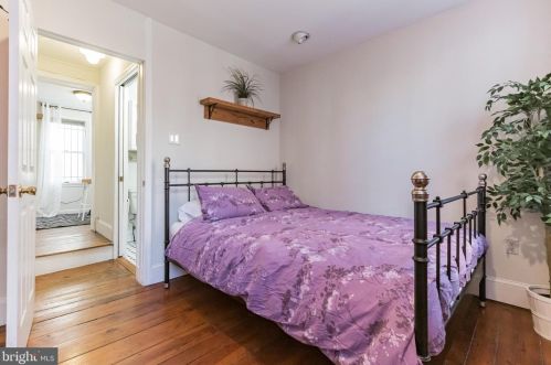 421 Iseminger St, Philadelphia PA 19147-6216 exterior