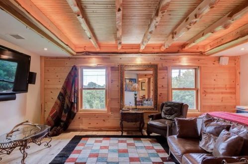 5808 Beacon Dr, Austin TX 78734-1416 exterior