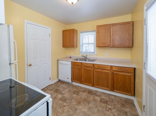 2930 Courtlandt Ave, Kalamazoo MI  49004-1626 exterior