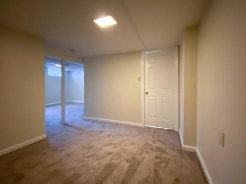 152 Bryant Dr, Pittsburgh PA 15235-4627 exterior