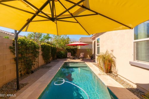 253 Jade Dr, Chandler AZ 85286-1646 exterior