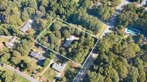 3325 Mcclure Bridge Rd, Duluth GA 30096-3224 exterior