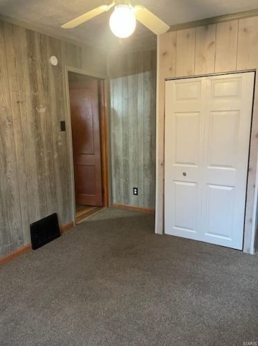 385 Scenic Dr, Saint Louis MO 63137-3608 exterior