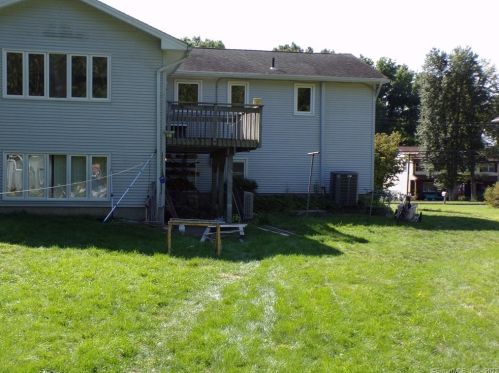 304 Frst St, Hartford CT 06118-2350 exterior