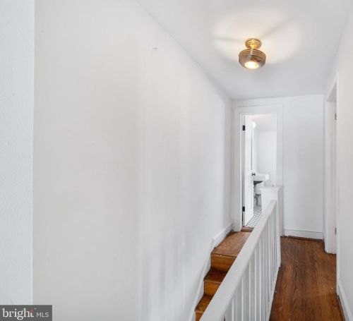 1420 17 St, Philadelphia PA 19146-4714 exterior