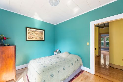 3379 Newhall St, Milwaukee WI 53211-3045 exterior