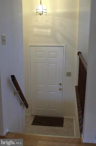 15934 Indian Hills Ter, Rockville, MD 20855-2625