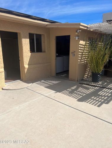 332 Pennsylvania Dr, Tucson AZ 85714-2651 exterior