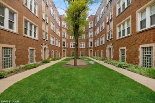 4429 Lawndale Ave, Chicago, IL 60625-5915