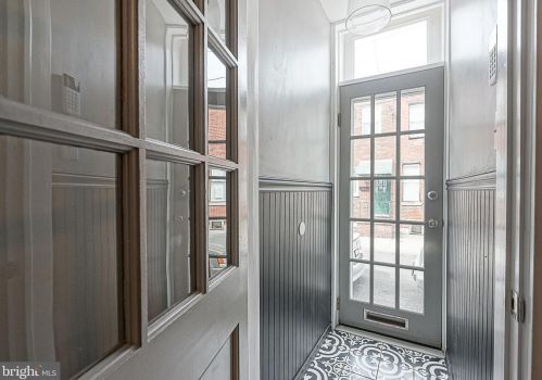 1407 Clarion St, Philadelphia PA  19147-4920 exterior