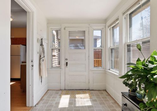 100 Hatch Ave, Saint Paul MN 55103-1329 exterior