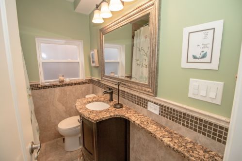 5624 Melvina Ave, Chicago IL 60646-1123 exterior