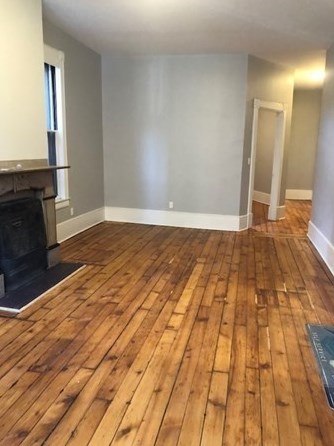 24 Mattoon St, Springfield MA 01105-1715 exterior