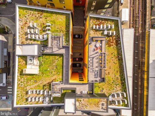 1131 Front St, Philadelphia PA  19147-0055 exterior