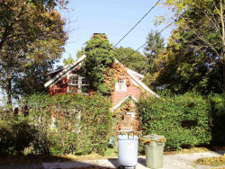 80 Ripley St, Newton, MA 02459-2208