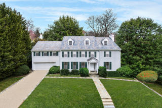 2243 47th St, Washington, DC 20007-1034