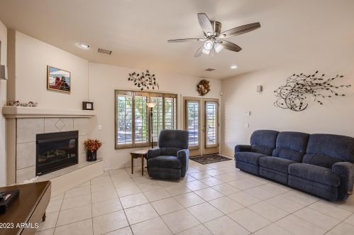 43630 20th St, Phoenix AZ 85006-2004 exterior