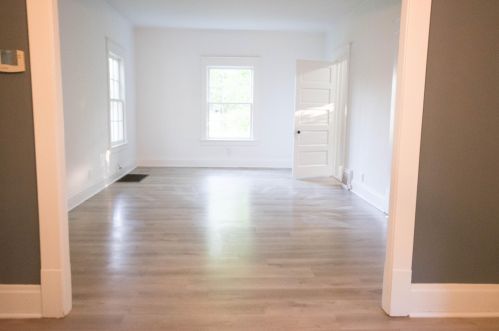 821 Kalamazoo St, Paw Paw MI 49079-1106 exterior