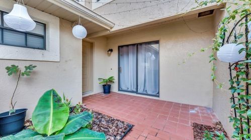 7937 Bayside Vw Dr, Orlando FL 32819-7237 exterior