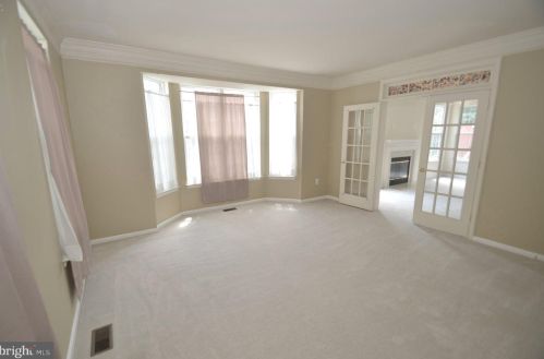 6317 Alderman Dr, Alexandria VA 22315-3731 exterior