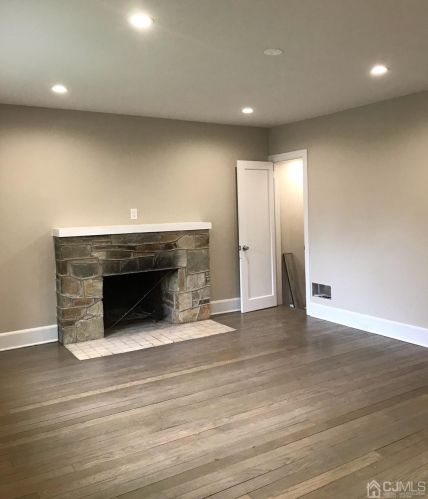 86 Seventh St, Edison NJ  08837-2606 exterior