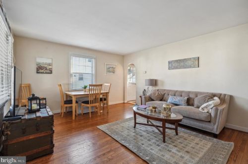 1818 High St, Haddon Heights, NJ 08035-1108