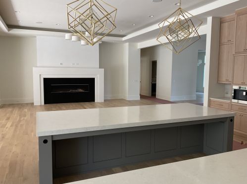 5271 Lk Forrest Dr, Atlanta GA 30342-2524 exterior