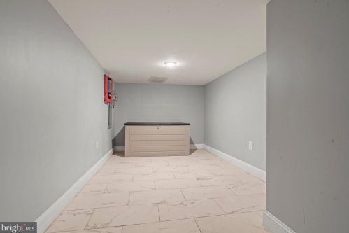 2941 Diamond St, Philadelphia PA 19122-1402 exterior