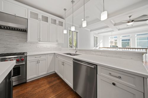 3417 Bell Ave, Chicago IL 60622-3033 exterior