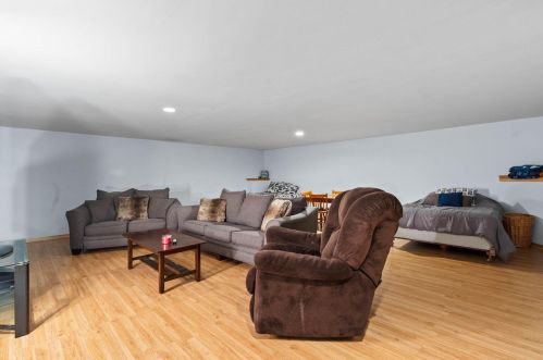 3739 Loomis Rd, Milwaukee WI 53221-1054 exterior