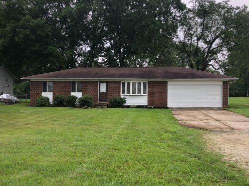 1009 Hoffman St, Three Rivers MI  49093-1017 exterior