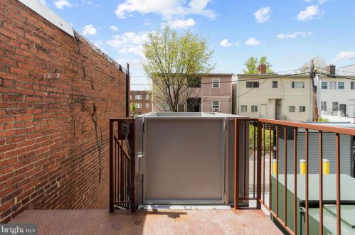 1028 Bladensburg Rd, Washington DC 20002-2923 exterior