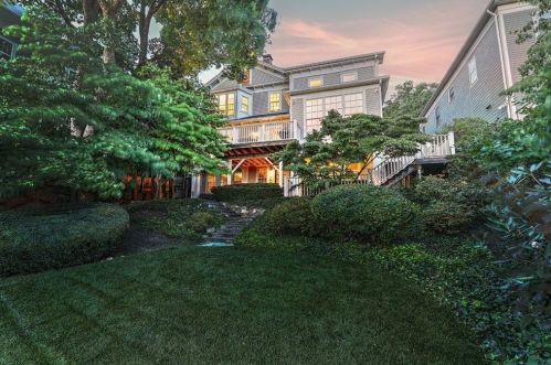 120 Congdon St, Providence RI  02906-1413 exterior