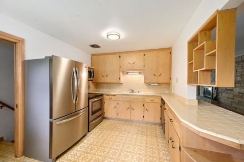 1272 117, Milwaukee WI 53226-3222 exterior