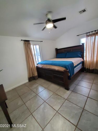 4149 17 St, Tucson AZ 85719-6503 exterior