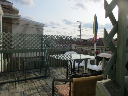 2916 76 Ct, Chicago IL 60707-3028 exterior