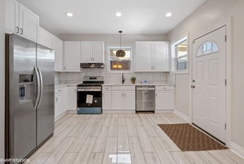 7307 Vernon Ave, Chicago IL  60619-1718 exterior