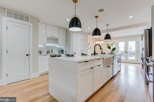 1624 D St, Washington DC  20003-2440 exterior