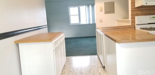 193 Evergreen Rd, Edison NJ 08837-2451 exterior