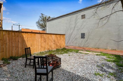 1234 Carrollsburg Pl, Washington DC 20024-4144 exterior