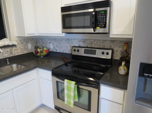 3618 El Caminito Dr, Phoenix AZ  85051-9112 exterior