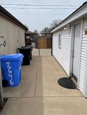 2646 Rutherford Ave, Chicago IL 60707-1754 exterior