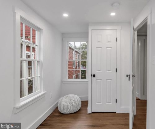 313 Royal St, Alexandria VA  22314-2628 exterior