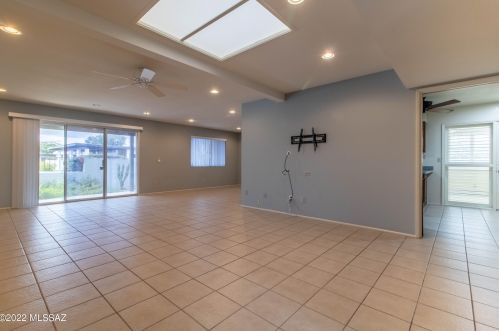 6629 Calle Cavalier, Tucson AZ  85715-4704 exterior