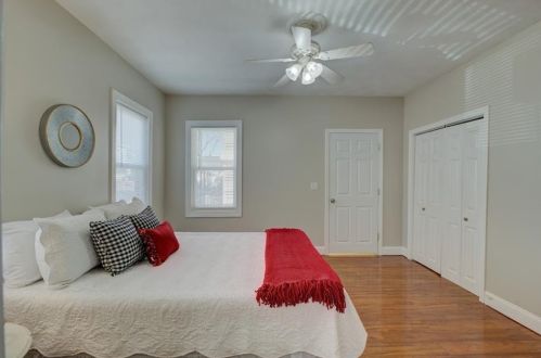 136 Ohio Ave, Providence RI  02905-4304 exterior