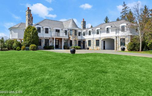 32 Meadowcroft Ln, Greenwich CT 06830-3823 exterior