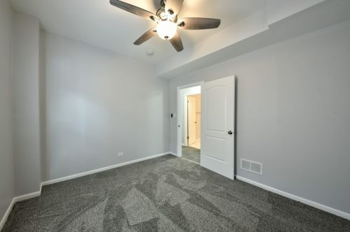 5029 West End Ave, Chicago IL 60644-2156 exterior