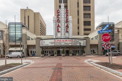 4 Monroe St, Rockville MD 20850-2519 exterior