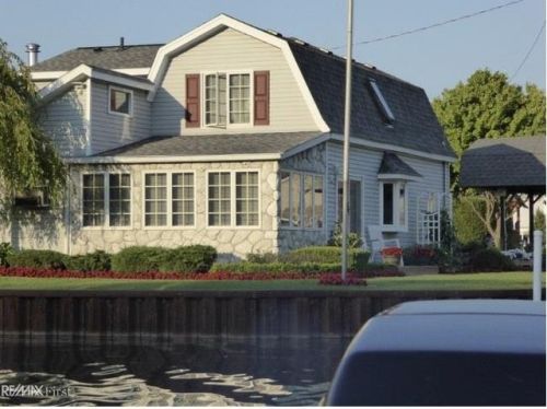 103 Kenyon Rd, Algonac, MI 48001-1604